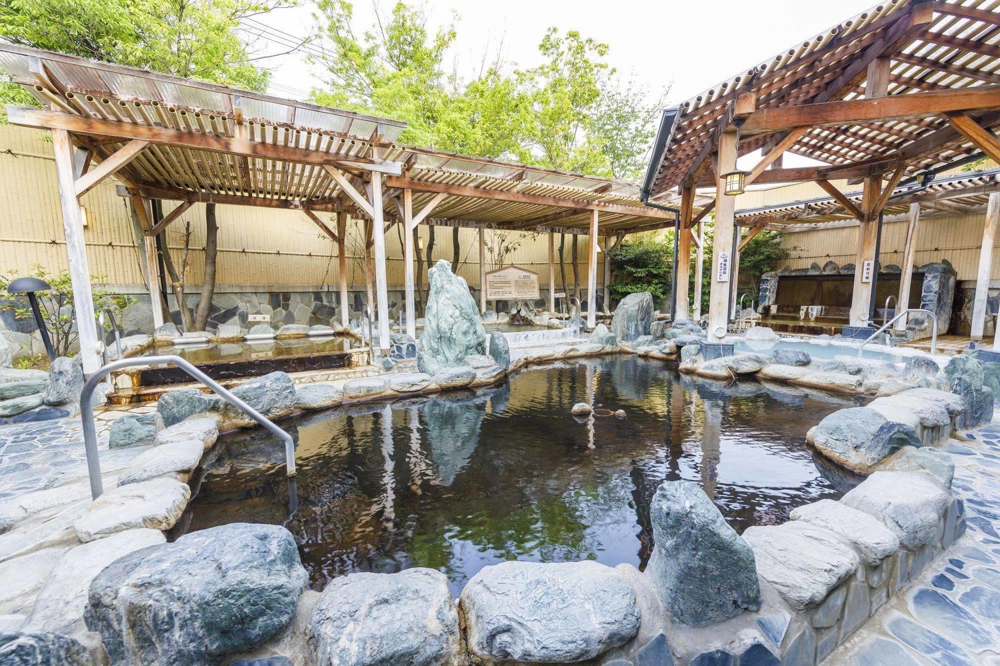 Route Inn Grantia Hanyu Spa Resort מראה חיצוני תמונה